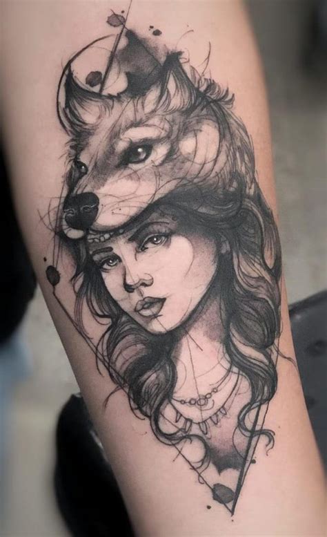 As 10 melhores ideias e inspirações de tatuagem lobo feminina coxa